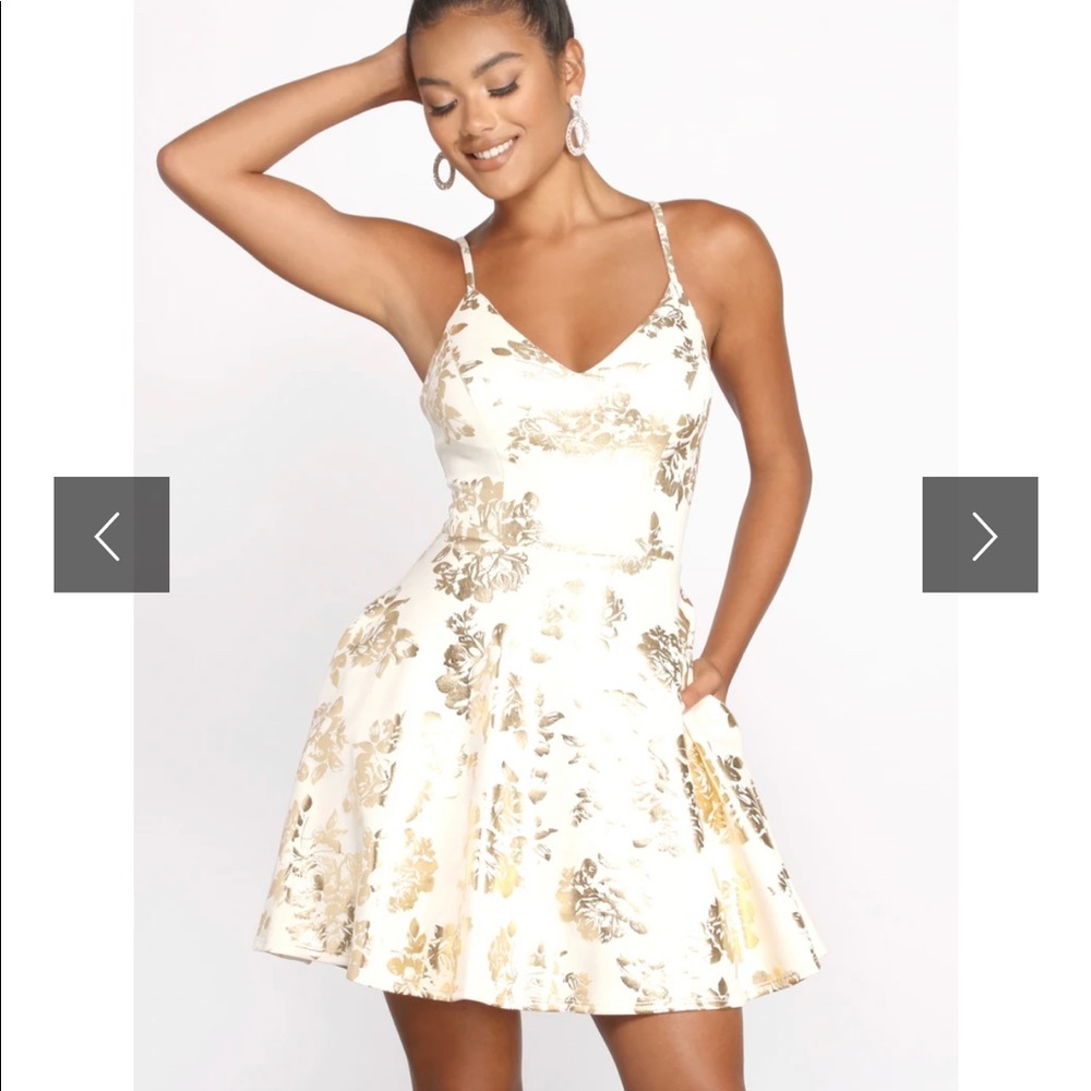 🤍 Windsor ADLEY FORMAL FLORAL FOILED MINI DRESS